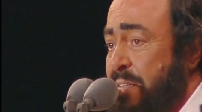 Luciano Pavarotti sings Caruso