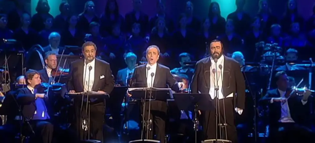 The Three Tenors Christmas Concert in Vienna (1999)
