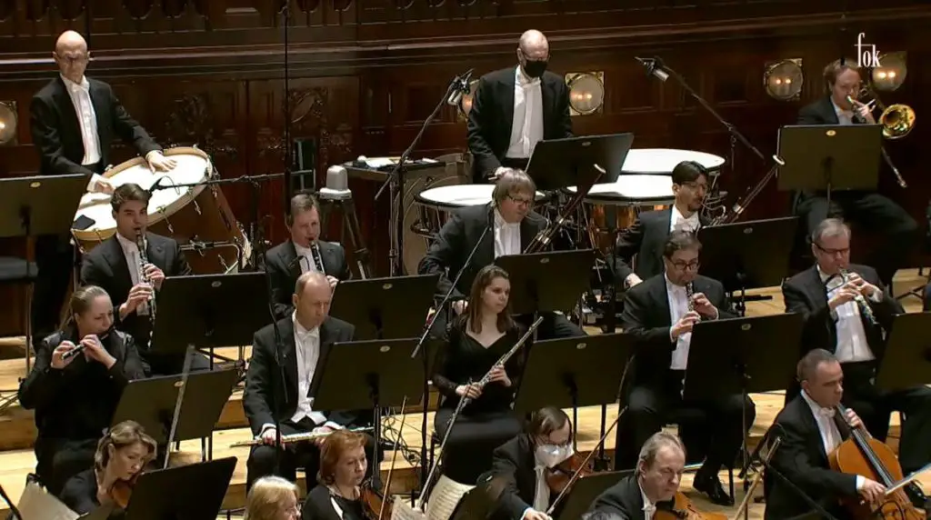 Dvořák - Slavonic Dances, Prague Symphony Orchestra