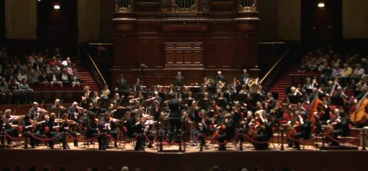 Radio Filharmonisch Orkest plays Rachmaninoff's Symphony No. 2 commonly known as Lobgesang (Hymn of Praise)