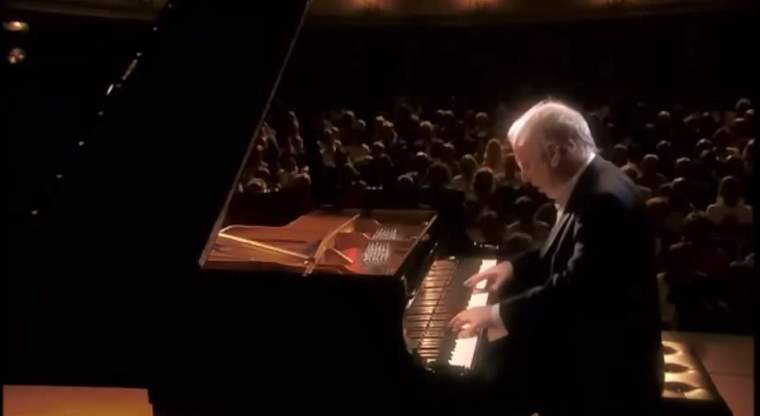 Beethoven Piano Sonata No. 17 in D minor, Op. 31, No. 2, The Tempest (Daniel Barenboim)