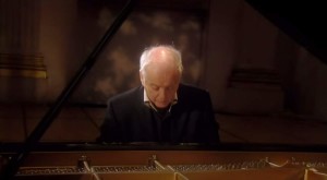 Daniel Barenboim plays Beethoven's Piano Sonata No. 8 Op. 13 (Pathetique)