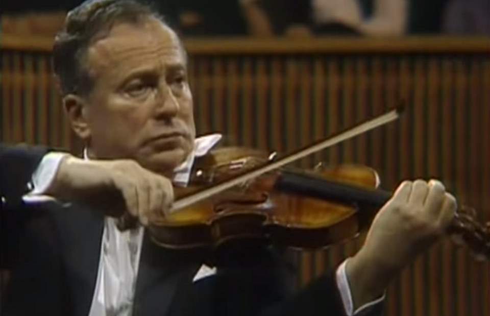 Henryk Szeryng plays Tchaikovsky's Violin Concerto