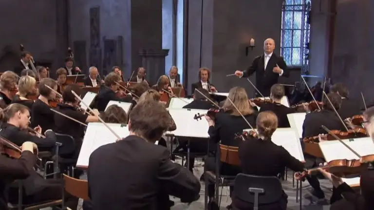 Mendelssohn: Symphony No. 1 [hr-Sinfonieorchester, Paavo Järvi]