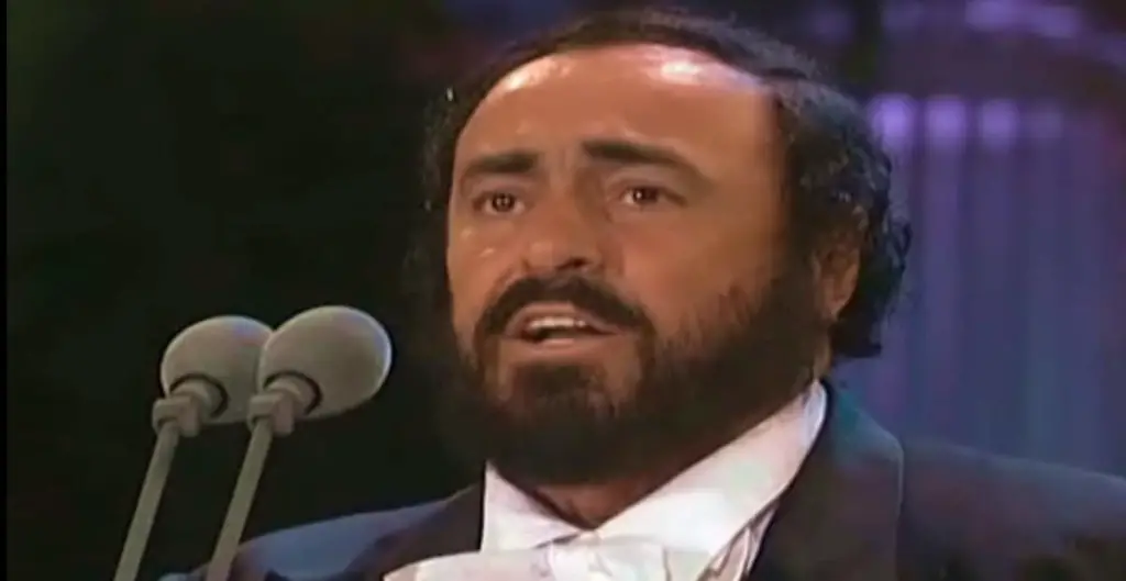 Ave Maria (Pavarotti)