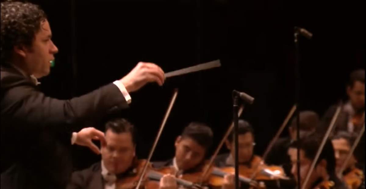Symphony No. 5 (Beethoven), Gustavo Dudamel: conductor