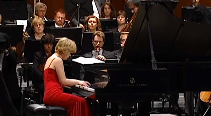 Olga Kern plays Rachmaninoff-Piano-Concerto No. 3 at Carnegie Hall, 2004