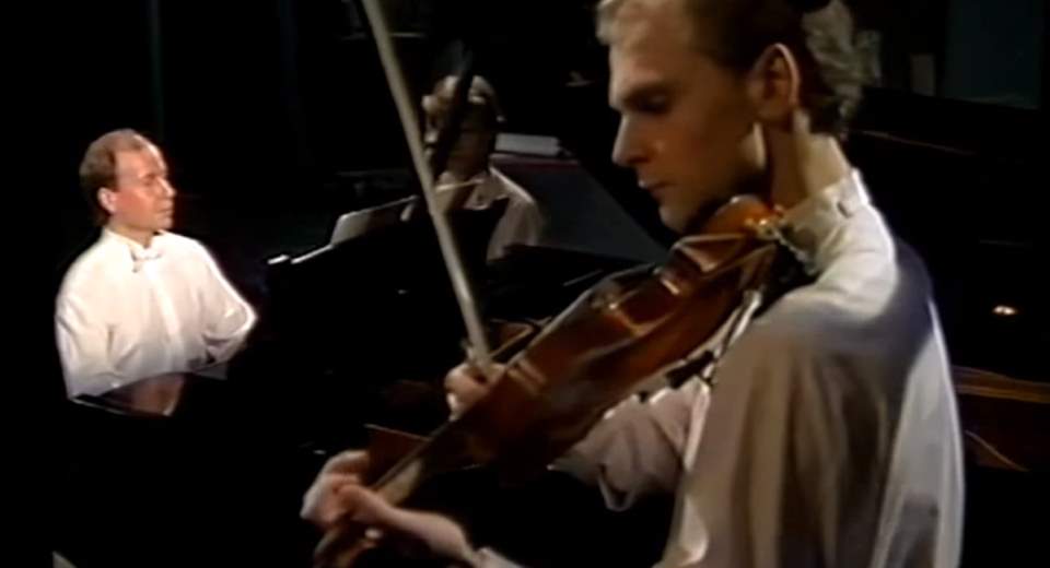 Dan Almgren and Stefan Bojsten play Francis Poulenc's Sonata for violin and piano, FP 119