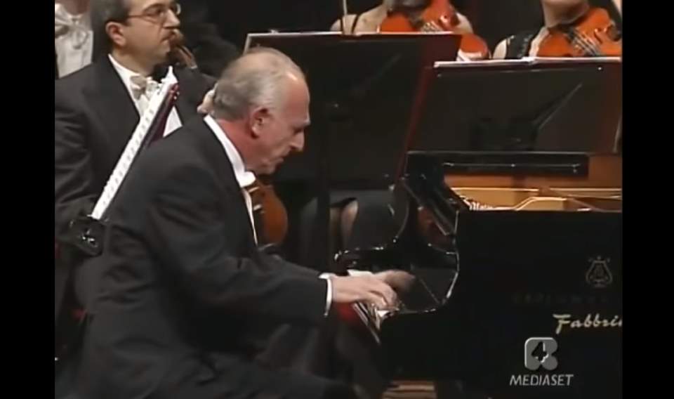 Maurizio Pollini performs Wolfgang Amadeus Mozart's Piano Concerto No. 21