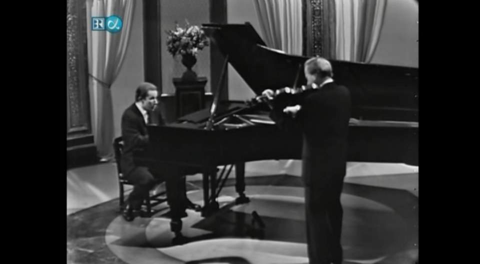 Yehudi Menuhin and Glenn Gould perform Bach - Sonata for Violin and Harpsichord No. 4