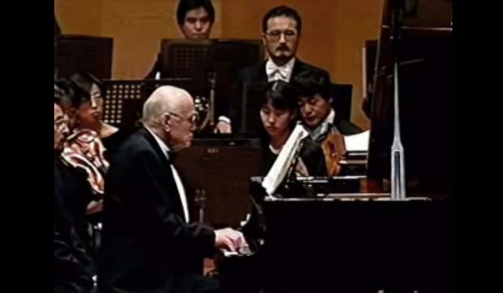 Sviatoslav Richter performs Wolfgang Amadeus Mozart's Piano Concerto No. 18