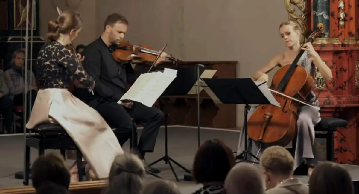 Eberle, Grosz and Gabetta perform Mozart’s Divertimento