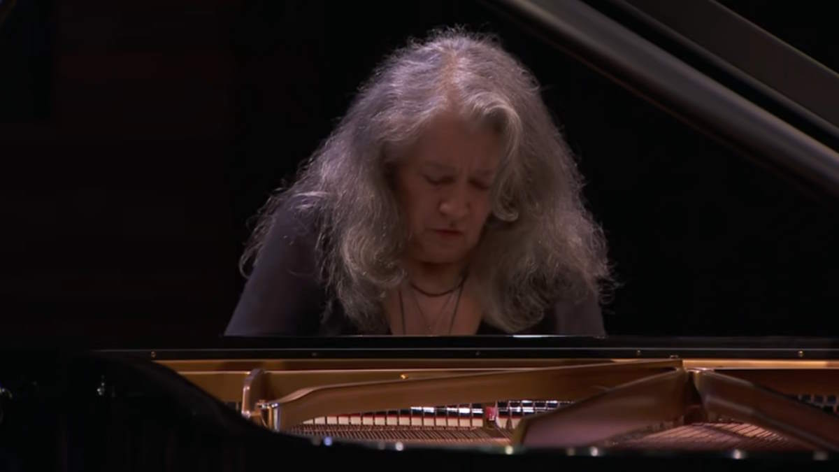 Martha Argerich performs Maurice Ravel Piano Concerto