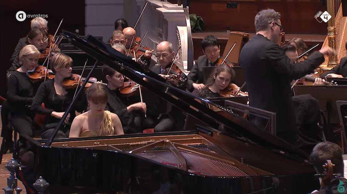 Anna Fedorova plays Tchaikovsky Piano Concerto No. 1