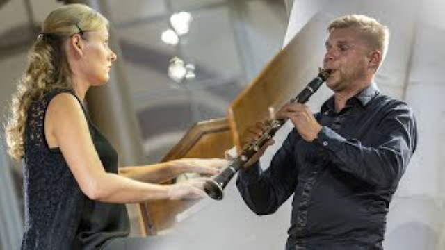 Liene Andreta Kalnciema and clarinetist Mārtiņš Circenis perform Erik Satie Gymnopédie No. 1