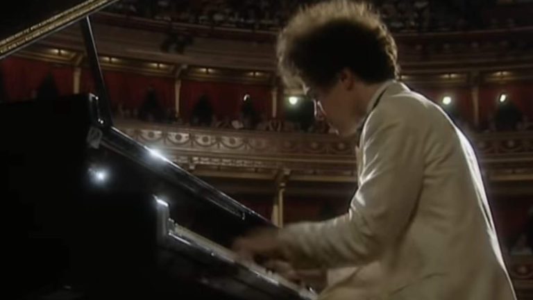 Evgeny Kissin plays Beethoven Turkish March (Marcia alla turca)