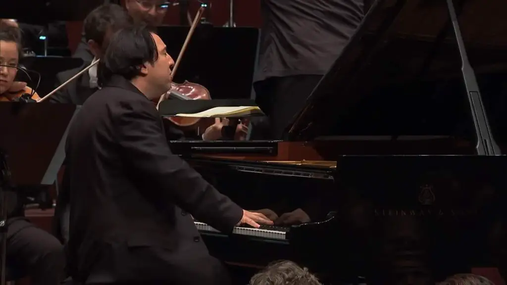 Fazıl Say performs Mozart Piano Concerto No. 21