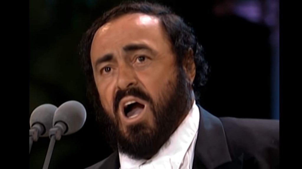 Pavarotti sings Nessun Dorma [1994]
