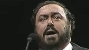 Pavarotti sings La donna è mobile at the Madison Square Garden, New York, in 1987