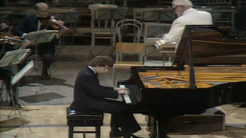 András Schiff performs Bach Piano Concerto in D-Minor, BWV 1052