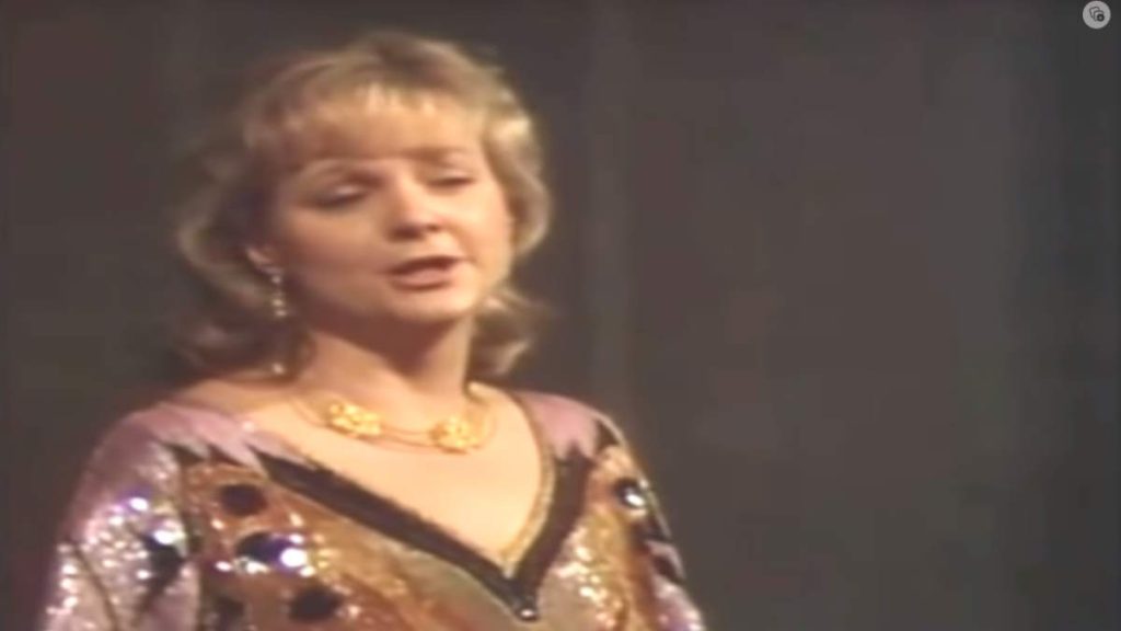 Lucia Popp sings Song to the Moon