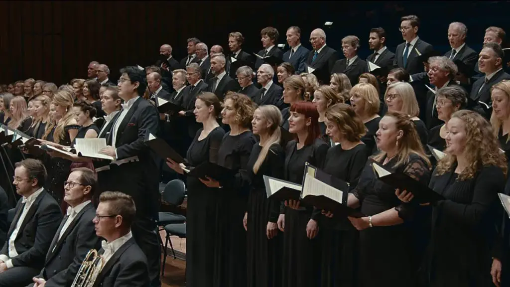 Conducted by Klaus Mäkelä, the Oslo Philharmonic Orchestra and Choir perform Beethoven Symphony No. 9 in D minor, Op. 125.