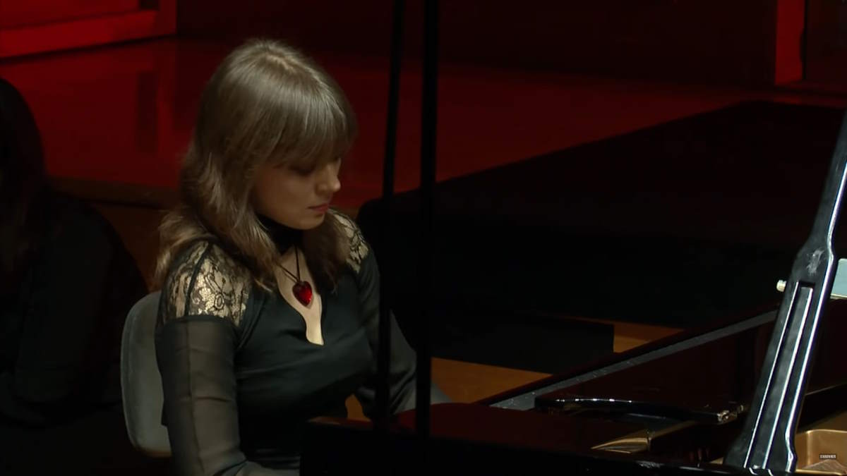 Anna Fedorova plays Frédéric Chopin Waltz in C-sharp minor, Op. 64, No. 2
