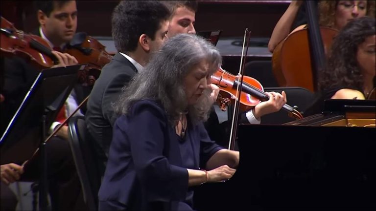 Martha Argerich performs Beethoven Piano Concerto No. 2