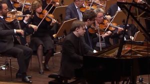 Accompanied by the Deutsche Radio Philharmonie, Antti Siirala performs Mozart'Piano Concerto No. 22