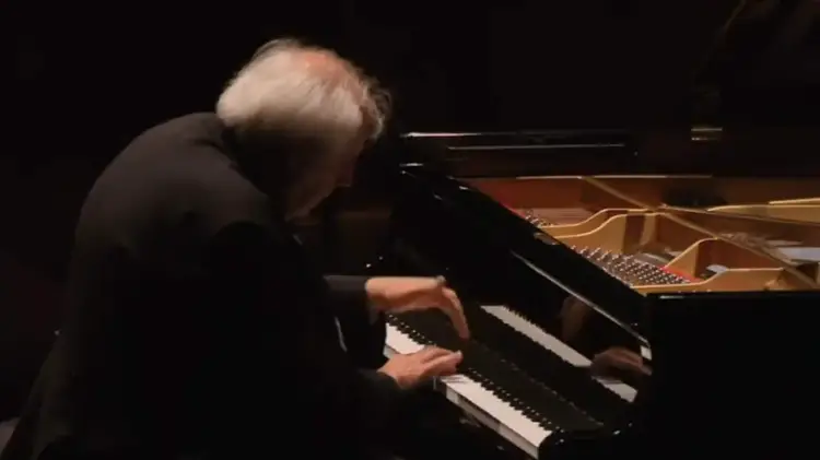 Grigory Sokolov plays Johann Sebastian Bach: Gigue from Partita No. 1, BWV 825